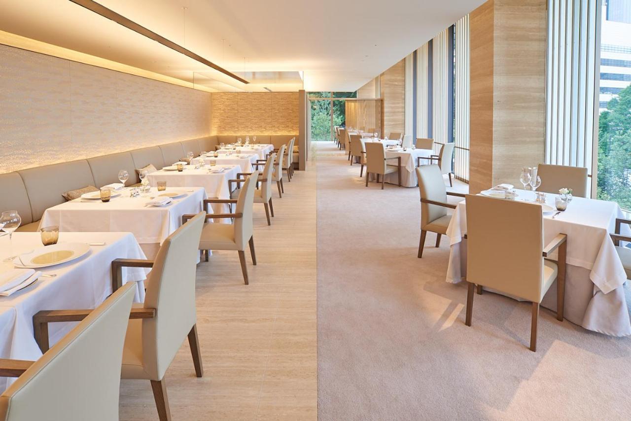 The Okura Tokyo Hotel Ngoại thất bức ảnh Restaurant "La Table d'Augusto"