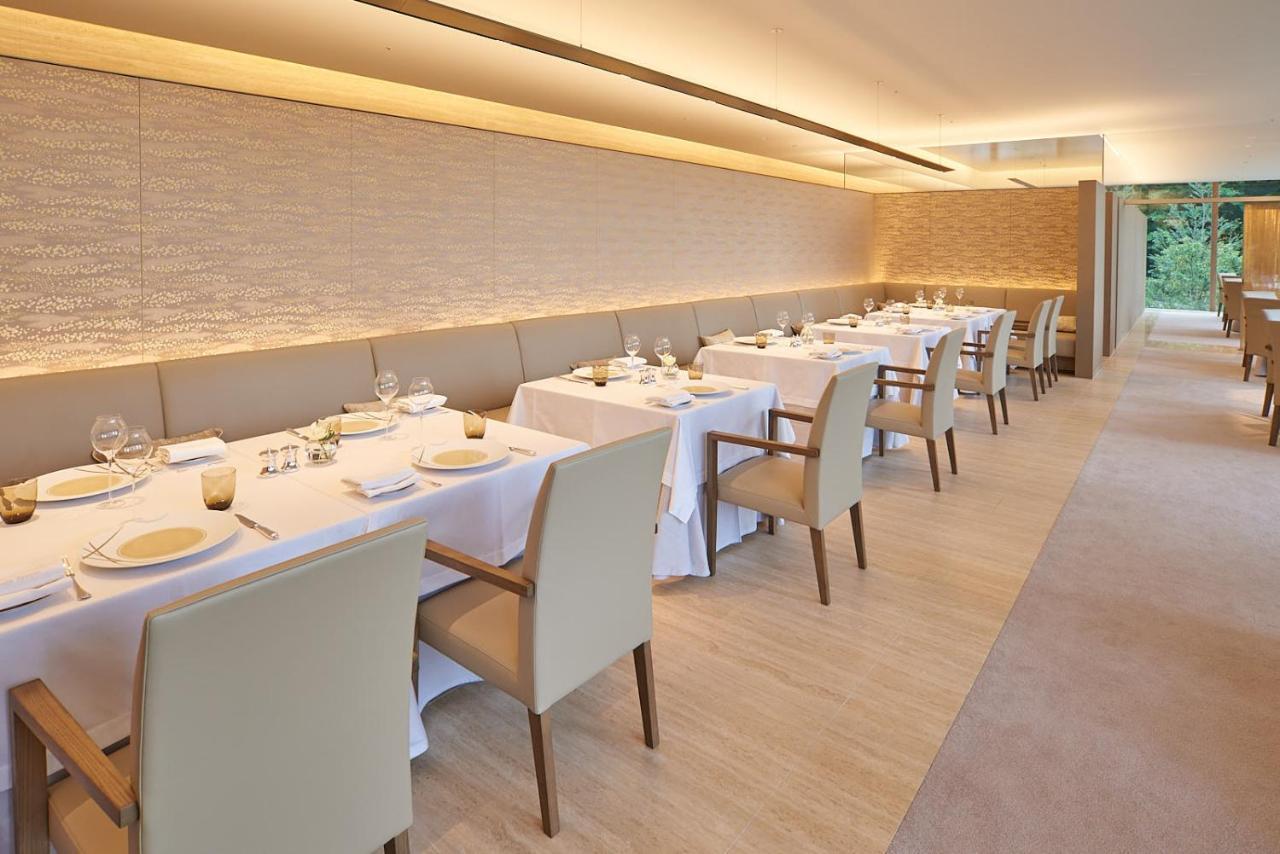 The Okura Tokyo Hotel Ngoại thất bức ảnh Restaurant "Les Cols"