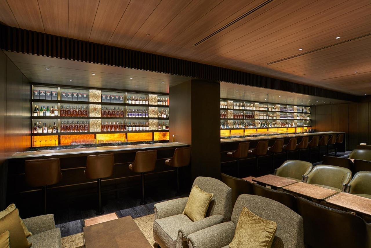 The Okura Tokyo Hotel Ngoại thất bức ảnh The bar at the lounge
